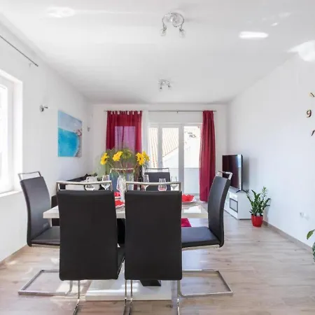 Iv & La Apartamento