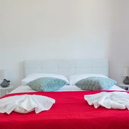 Iv & La Apartment